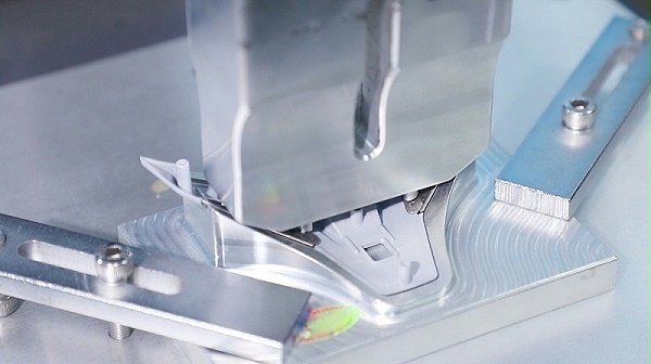 超声波元件如何应用于超声波焊接机中焊接塑料件