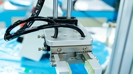 声峰超声波焊接电池片：让新能源制造更高效、更可靠